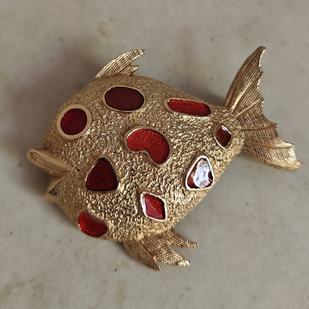 Vintage Signed Florenza Fish Brooch